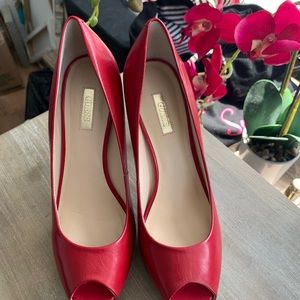 Guess Red peep toe pumps